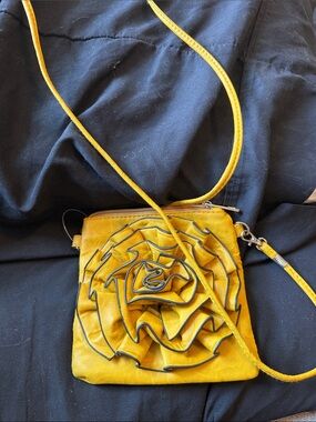 Yellow Floral Applique Crossbody Bag with Adjustable Strap